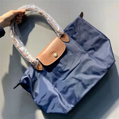 longchamp authenticity code check